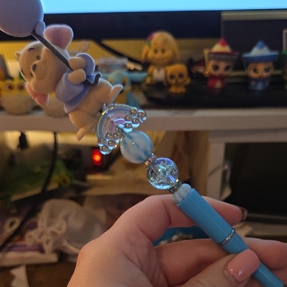 Disney's Roo Handcrafted Pen - Picture 3 of 4